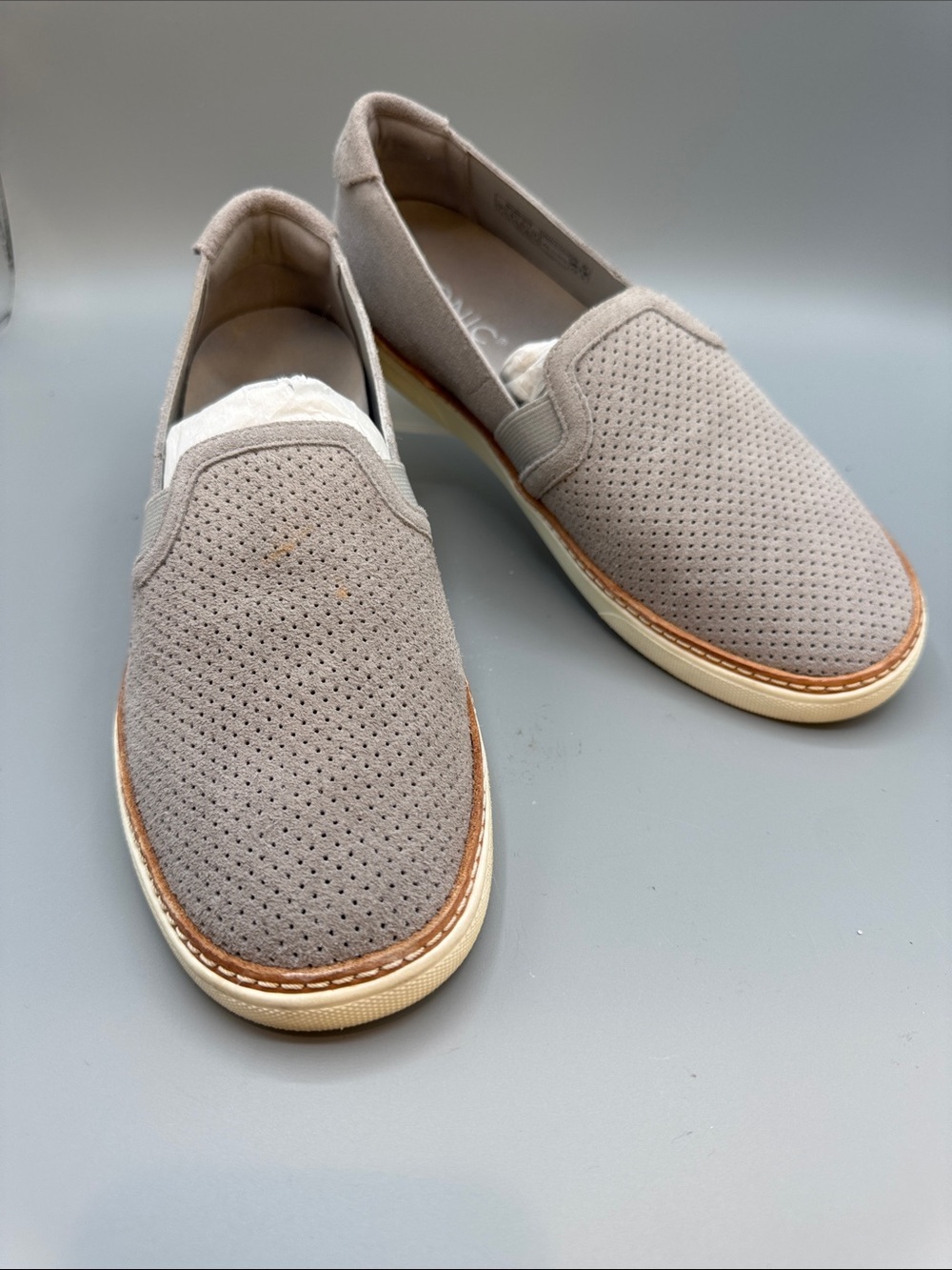 Vionic Malina  Grey Perforated Suede Slip-On Sneakers, size 6.5